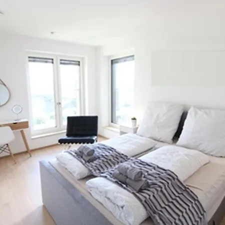 Διαμέρισμα Close To Fair, Main Station And Airport *